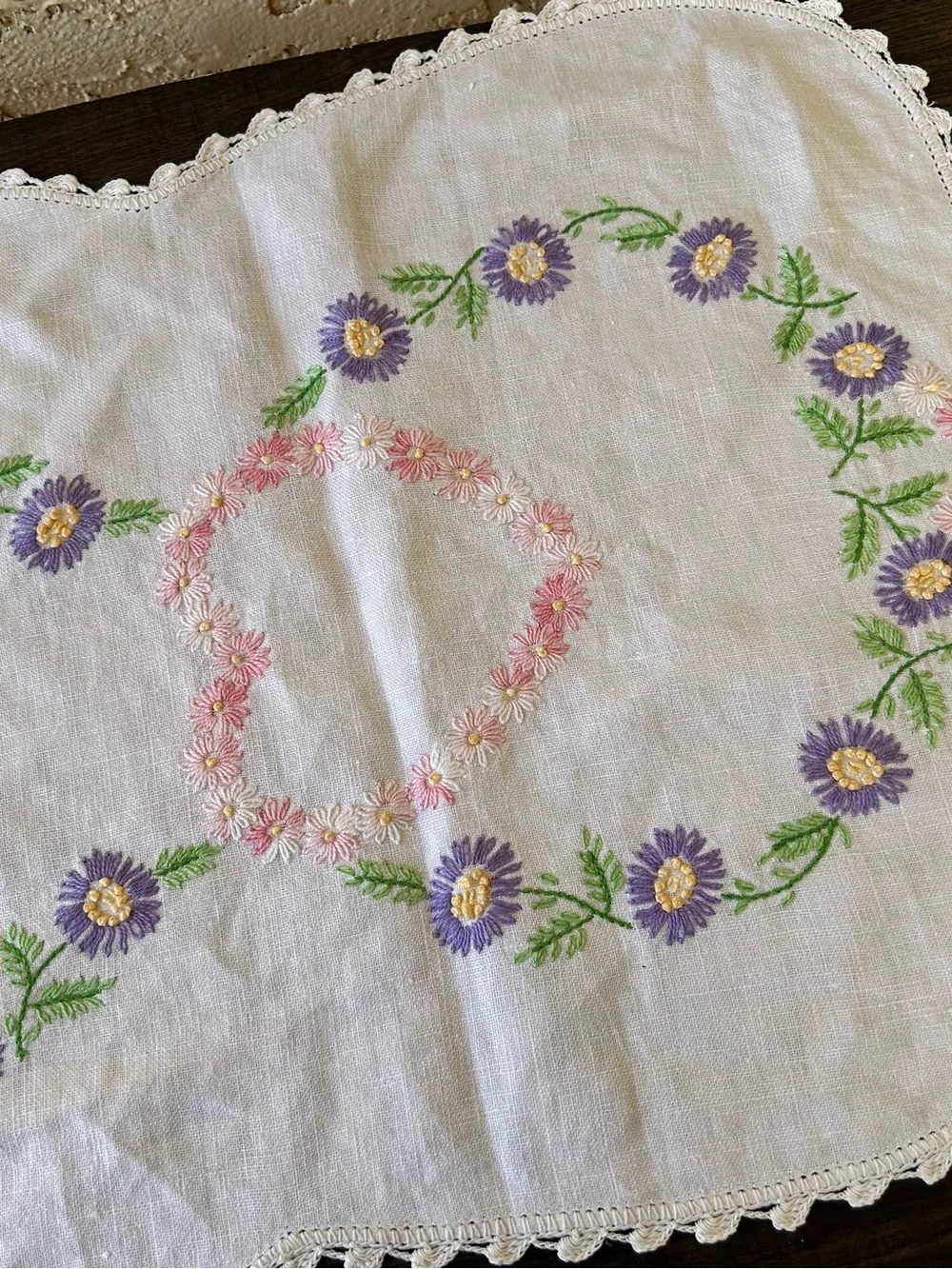 Vintage table runners set of four